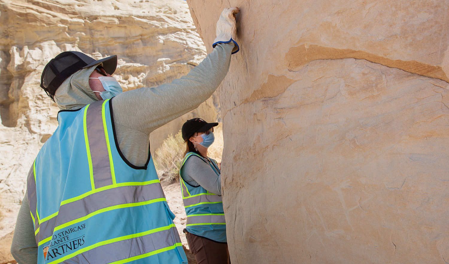 Read more about the article Volunteer work trip with Grand Staircase Escalante Partners